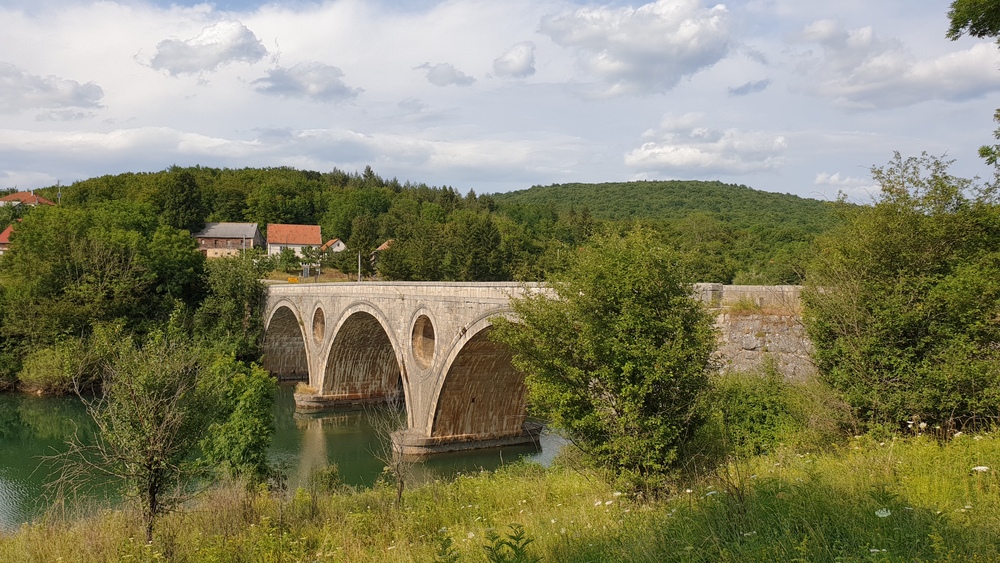 Kosinjski most