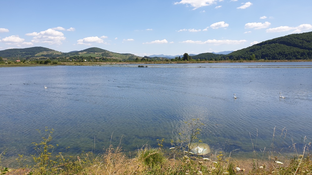Gusić jezero